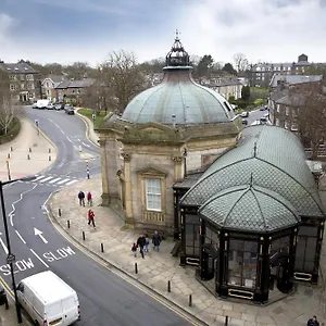 https://royal-parade-apartments.yorkshirehotels.net